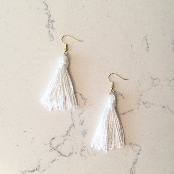 Jewelry - White Tassel Fringe Earrings